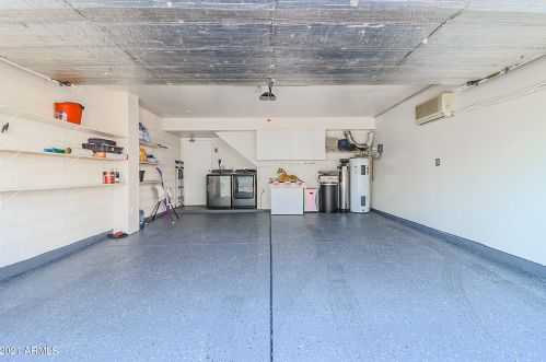 8610 67 Dr, Peoria AZ 85383-7103 exterior