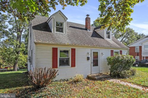 344 Lee St, Woodstock, VA 22664-1310