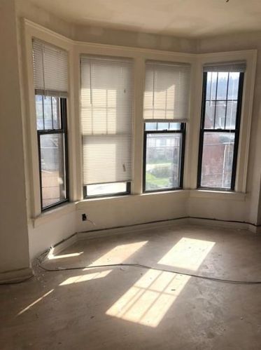 318 Middle Ave, Wall, PA 15148-1056