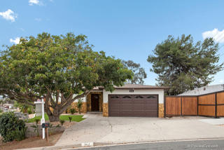 344 Palmbark St, Vista, CA 92083-5611