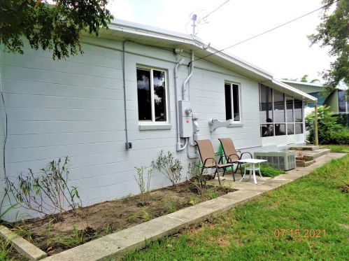 712 Oakdale Ave, Deland FL  32720-3230 exterior