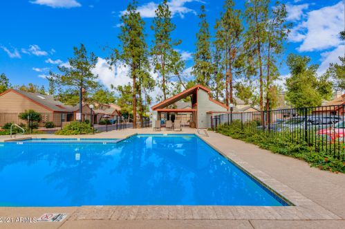 14002 49th Ave, Glendale AZ  85306-4932 exterior