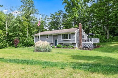 13 Willow Run, Brookfield Center, CT 06804-3744