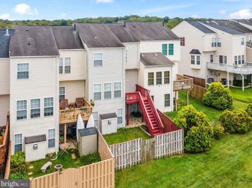 11740 Batley Pl, Woodbridge VA  22192-8403 exterior