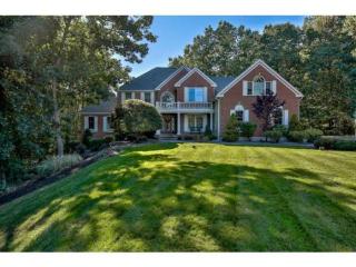 46 Hawthorne Rd, Windham, NH 03087-1565