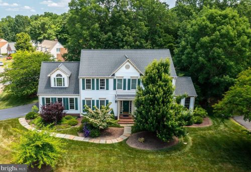 10107 Fullerton Ct, Fredericksburg, VA 22408-9540