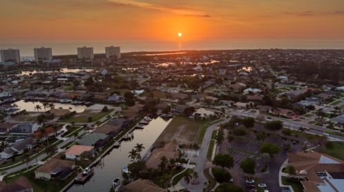 773 Holly Ct, Marco Island FL  34145-1915 exterior