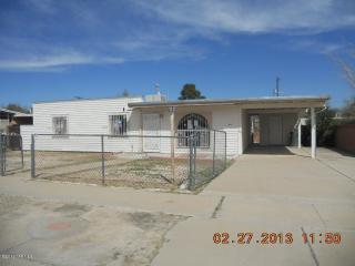 1826 Saxony Rd, Tucson, AZ 85713-4548