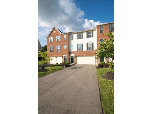 312 Maple Ridge Dr, Canonsburg, PA 15317-7304