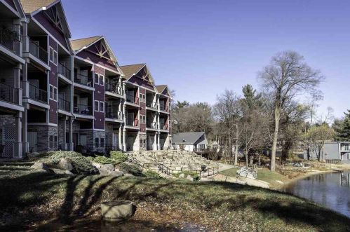680 Hiawatha Dr, Wisconsin Dells WI  53965-9749 exterior