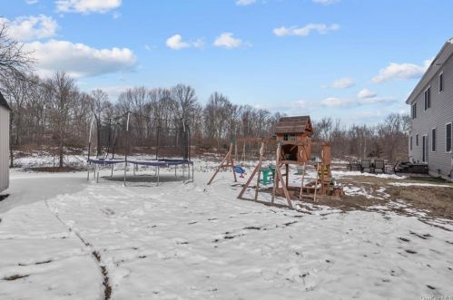 382 Bailey Rd, Montgomery NY  12549-2112 exterior