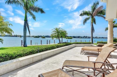 550 Alameda Ct, Marco Island FL  34145-5830 exterior