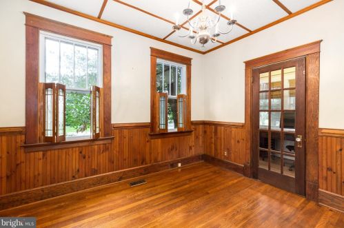 110 Madison Ave, Fredericksburg VA  22405-2527 exterior