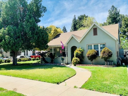 6065 Riverside Ave, Riverside, CA 92506-2106
