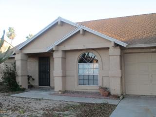 4957 Princess Dr, Mesa, AZ 85205-4222