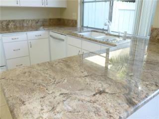 16 Lincoln, Irvine CA  92604-1947 exterior