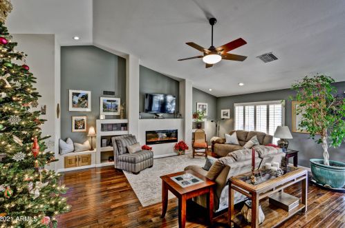 20418 142nd Ave, Sun City, AZ 85375-5539