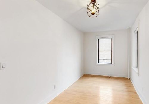 150 St, Union City NJ  07087-6038 exterior