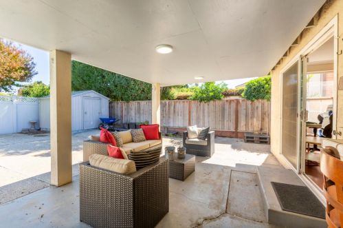 7180 Orchard Dr, Gilroy CA  95020-6307 exterior