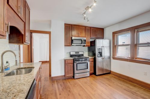 2963 52, Milwaukee WI 53210-1610 exterior