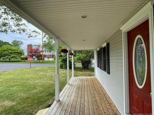 46 Turner Ave, Bridgeport, CT 06611-3558