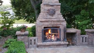 628 Rogers St, Hartford, WI 53027-1733