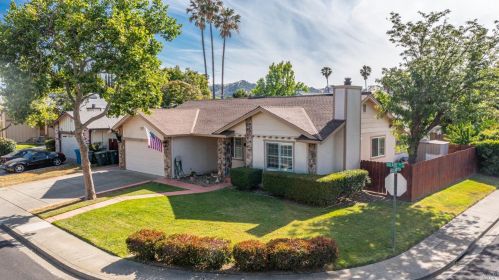 754 Tulare, Vacaville CA  95687-6250 exterior