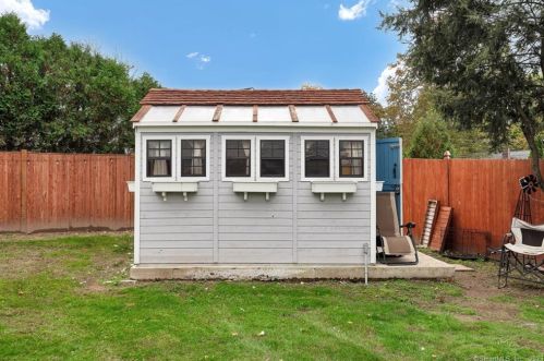 2129 Boulevard, Hartford CT  06107-2612 exterior