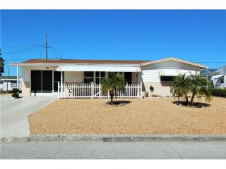 5013 Picture Ave, Tarpon Springs, FL 34690-5914