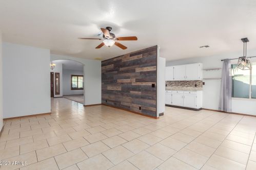 3917 Misty Willow Ln, Glendale AZ  85310-4031 exterior