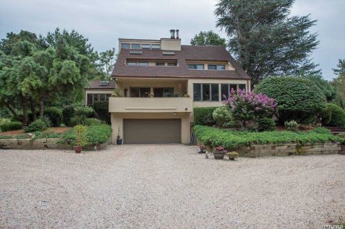 26 Waters Edge Ln, Mount Sinai, NY 11766-1218