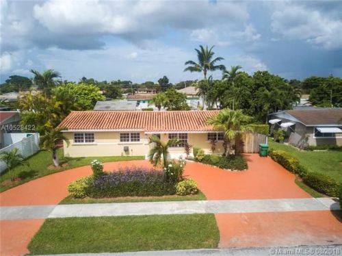 4032 102nd Ct, Miami, FL 33165-4961