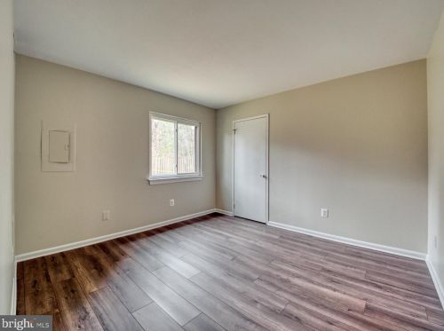 11308 Gatesborough Ln, Herndon VA 20191-3605 exterior