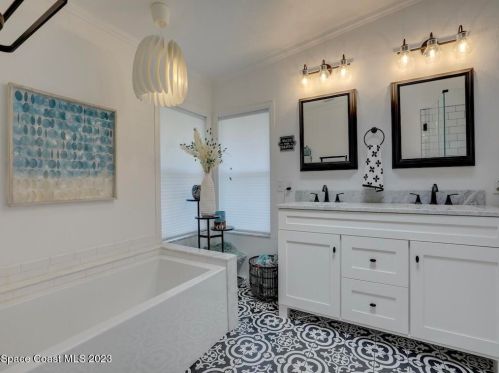 1009 Robin Dr, Sebastian FL  exterior