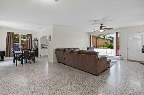 774 Prima Vista Blvd, Fort Pierce FL  34952-2275 exterior