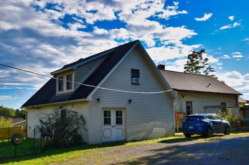 5549 Georgetown Rd, Franklin, PA 16323-4913