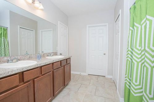 3027 Cameron Dr, Kissimmee, FL 34743-6089