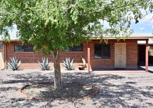 2743 Warren Ave, Tucson, AZ 85719-3139
