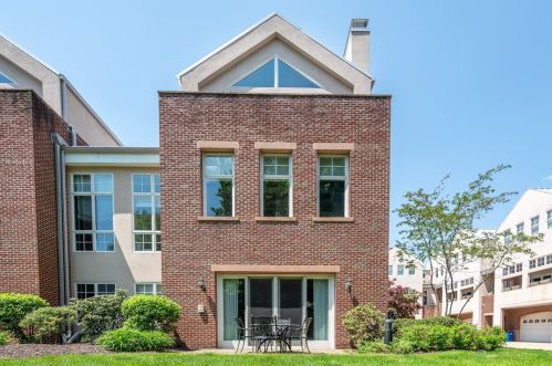 312 Academy Ave, Sewickley, PA 15143-1214