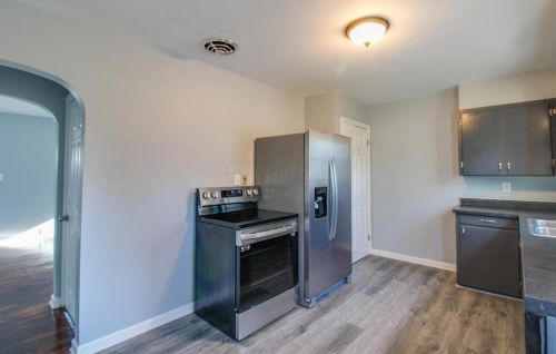 387 Kensington Pl, Marion OH  43302-5640 exterior