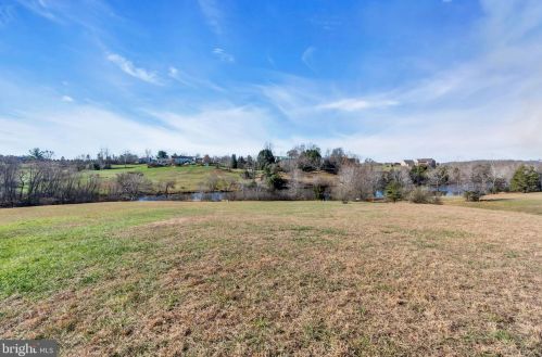 13140 Ada Ln, Nokesville VA  20181-3326 exterior