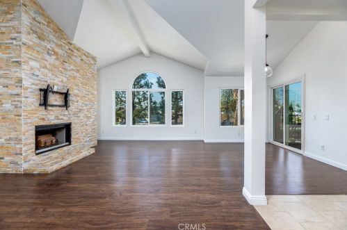 2712 Montego, Ontario, CA 91761-0438