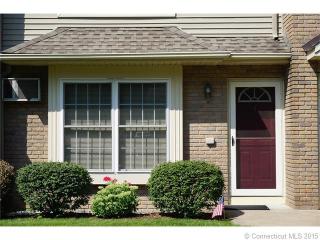 51 Clifford St, Waterbury, CT 06708-4058