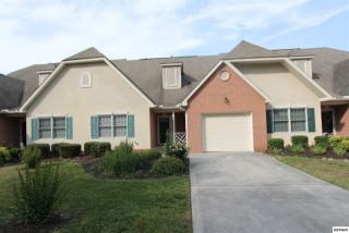 333 Paine Lake Dr, Pigeon Forge, TN 37862-4535