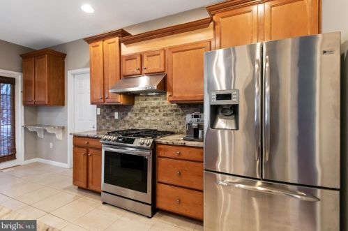 60 Silver Birch Dr, Lancaster PA  17602-7014 exterior