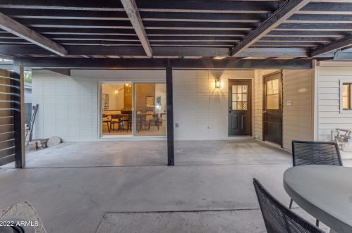 7142 12 St, Phoenix AZ 85022-3801 exterior