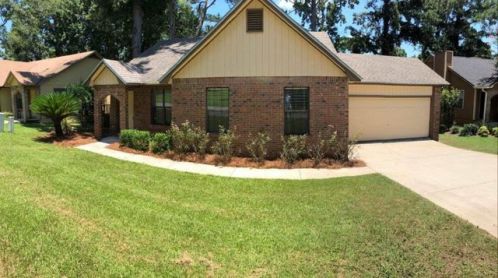 1472 Bent Willow Dr, Tallahassee, FL 32311-4147