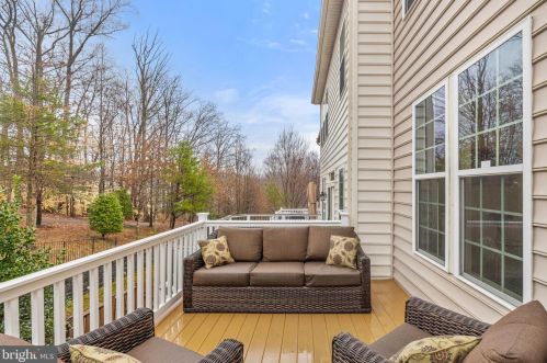 4318 Wisley Turn, Woodbridge VA  22192-7822 exterior