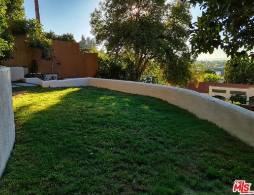11264 Sunshine Ter, North Hollywood CA  91604-3124 exterior