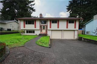 2727 Natalie Ln, Mcneil Island, WA 98388-4306